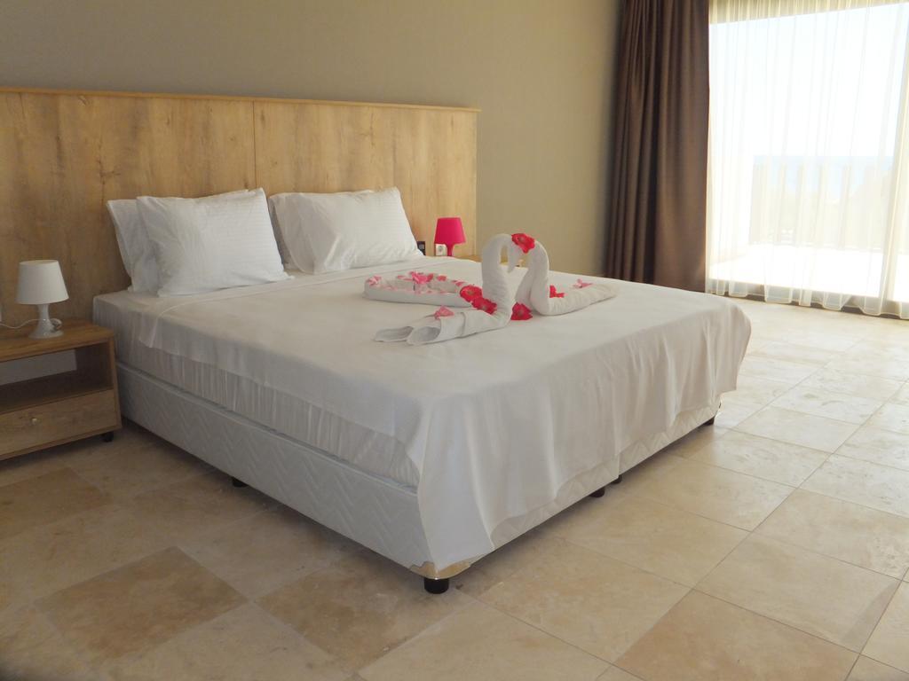 Aytas Hotel Аявали Екстериор снимка