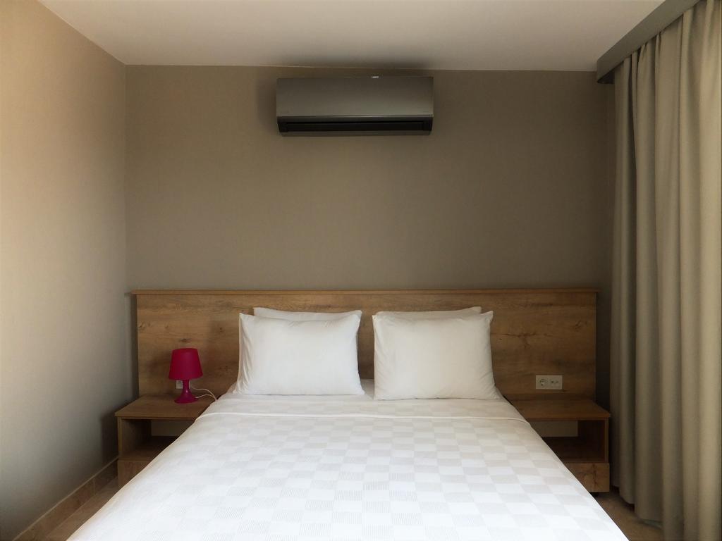 Aytas Hotel Аявали Екстериор снимка